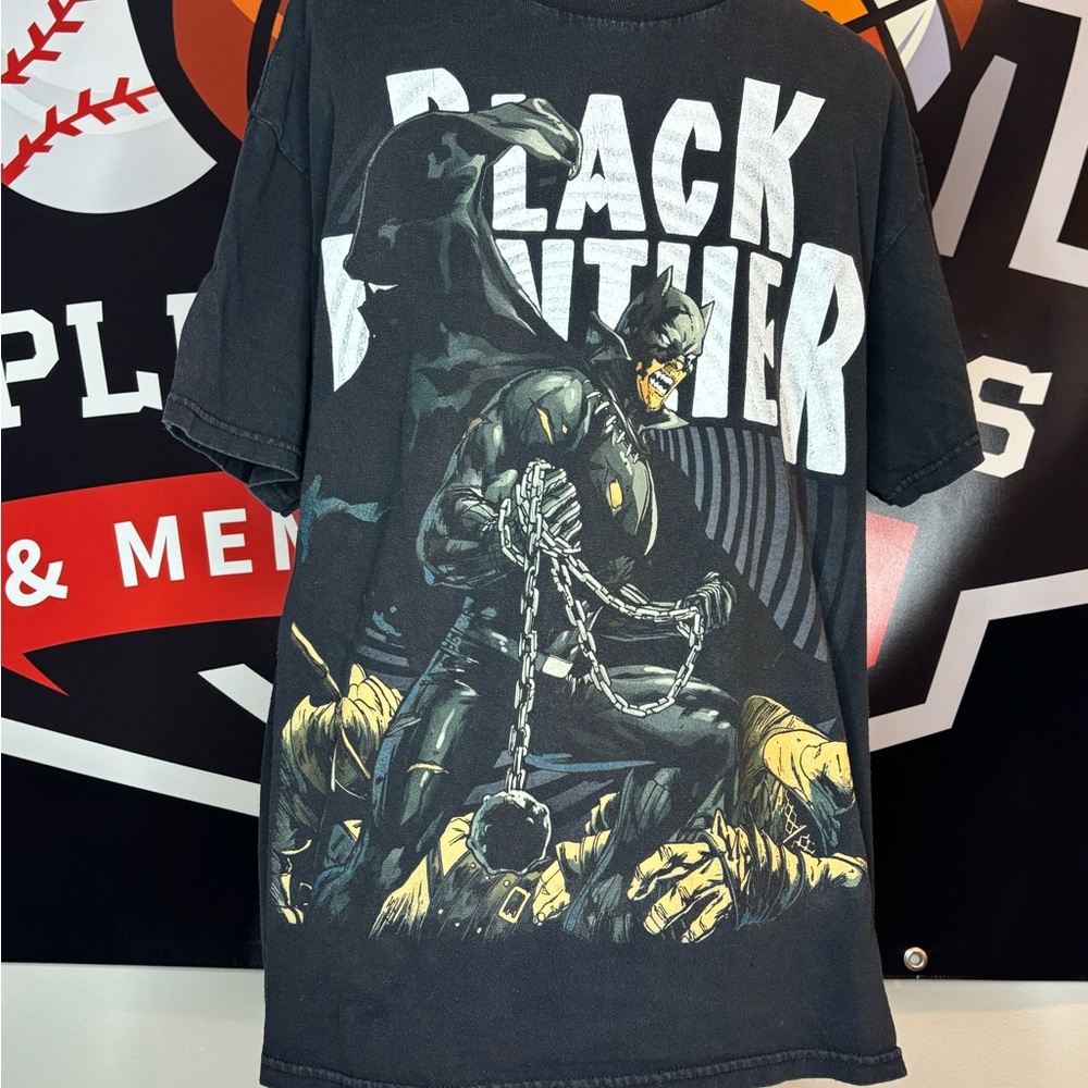 Marvel Black Panther Graphic Tee - Black and Yellow